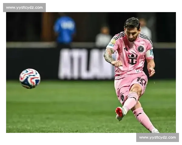 梅西暴怒挥拳维蒂尼亚！世俱杯冲突引爆足坛争议，赛后拥抱上演戏剧性反转